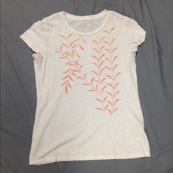 ❌BUNDLED❌ BANANA REPUBLIC tee - Picture 2 of 4