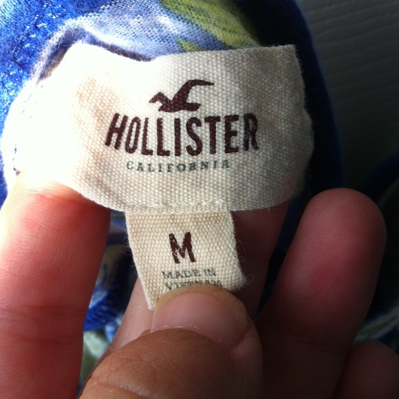 Hollister tank! - Picture 3 of 4