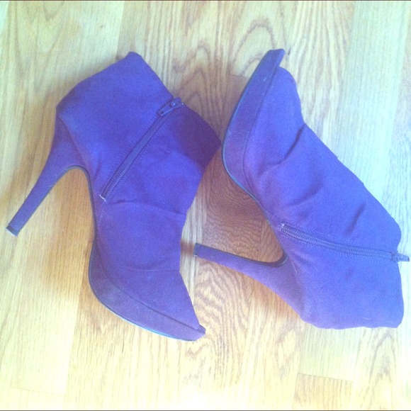Purple heel