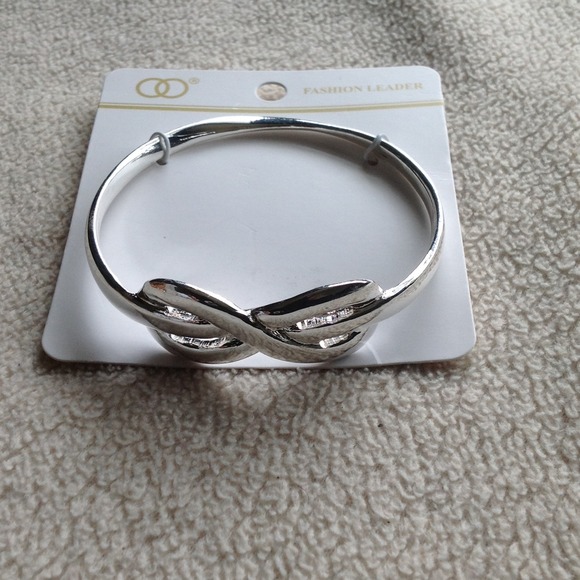 Silver infinity bangle - Picture 2 of 2