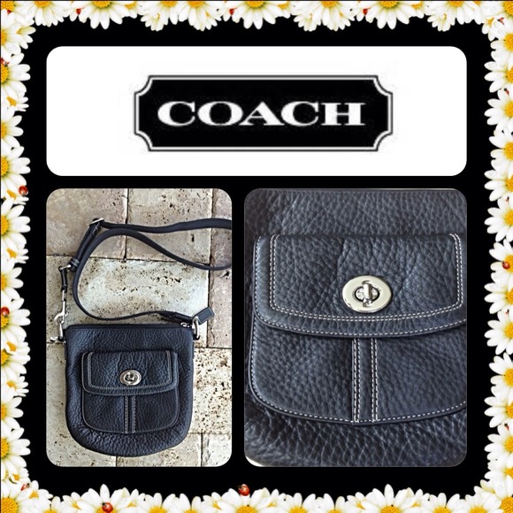 🚫SOLD🚫🚫🌻AUTHENTIC🌻COACH CROSS-BODY BAG!