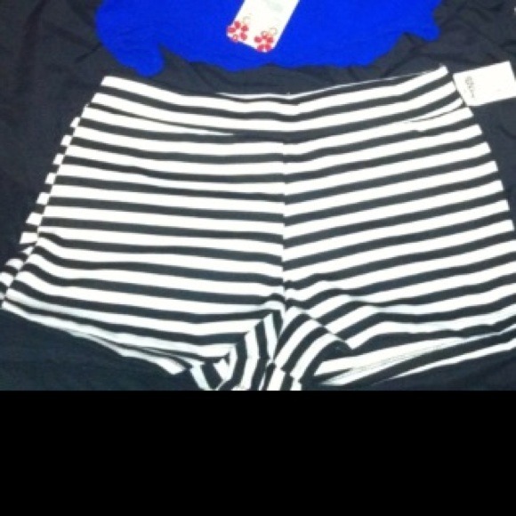 Charlotte Russe Other - Black and white striped high waisted shorts