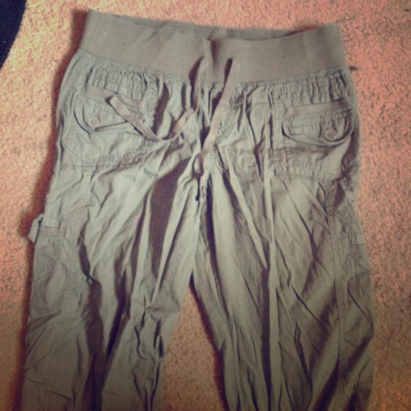 Camo capris