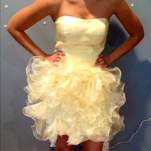 Pale Yellow Daffodil Dress