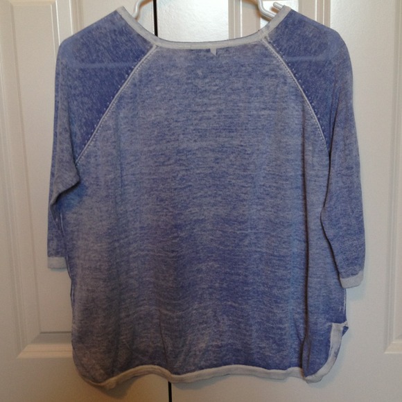 Jessica Simpson 3/4 sleeve lightweight top - Picture 4 of 4