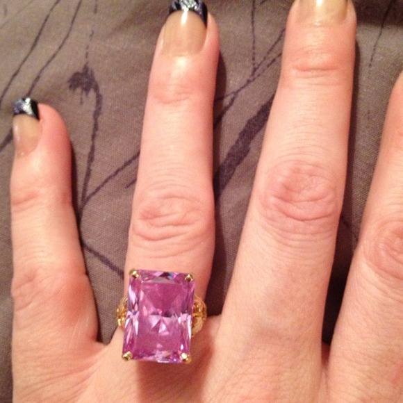 Gorgeous cushion cut pink ice ring