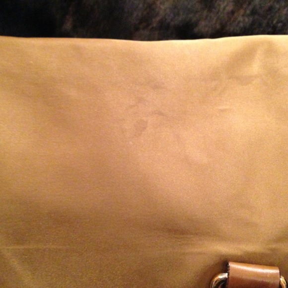 PRADA - Picture 2 of 4