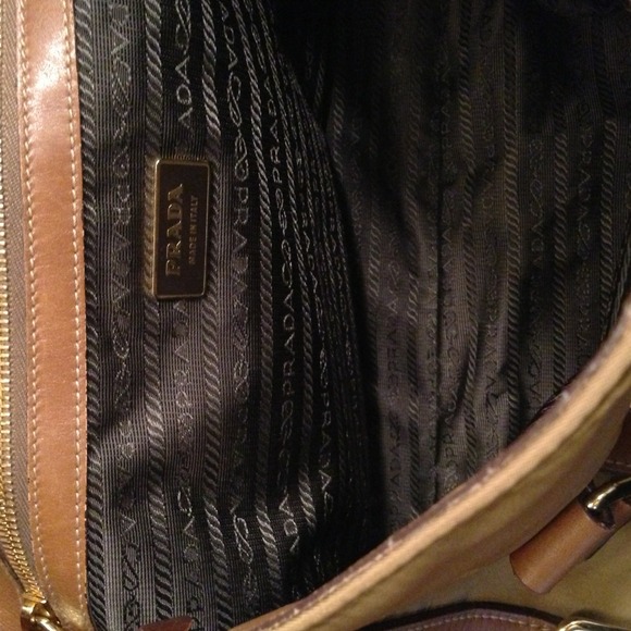 PRADA - Picture 4 of 4