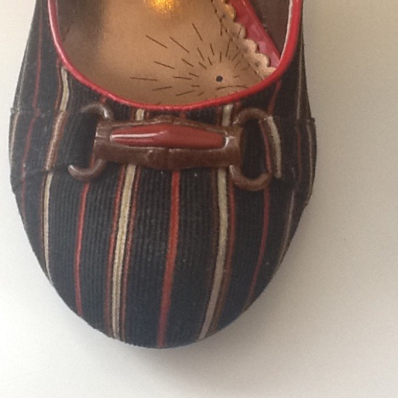 Shoes - Picture 3 of 3