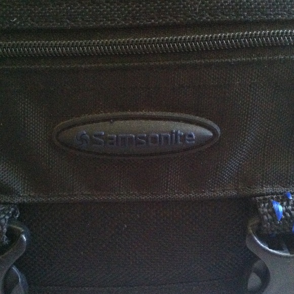 SOLD Digital camera case - Picture 2 of 4