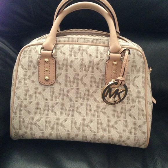 SOLD** - Picture 1 of 3