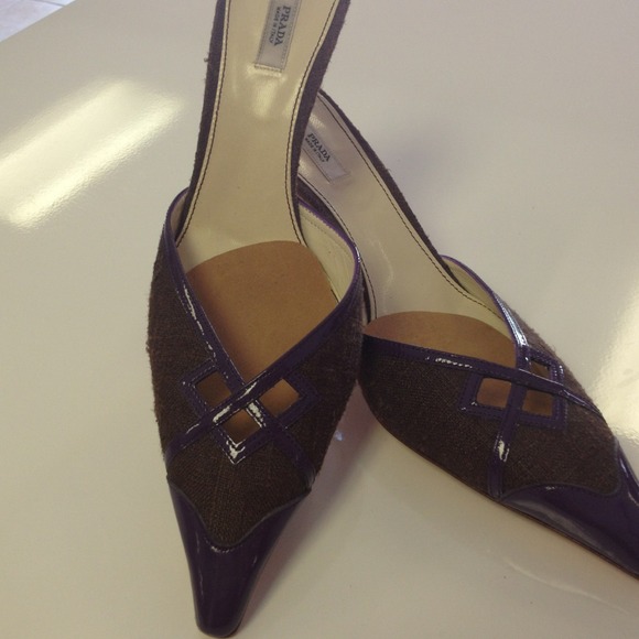 Authentic Prada kitten heel shoes - Picture 1 of 4