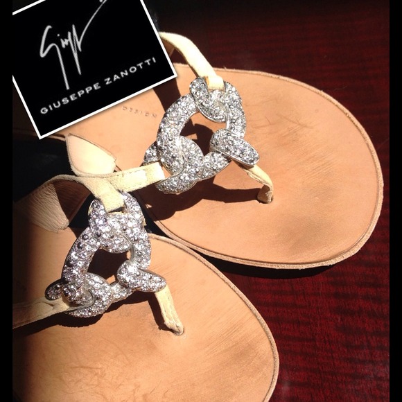 Giuseppe Zanotti Shoes - Giuseppe Zanotti Slides🎉HOST PICK🎉