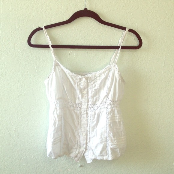 WHITE OLD NAVY TANK TOP