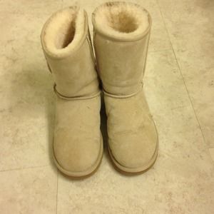 Short Uggs