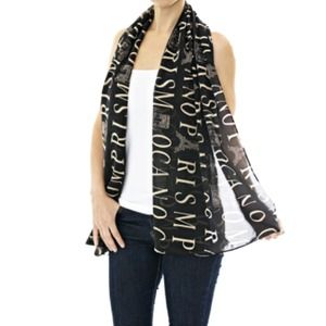 World Traveler Scarf. Black. New.
