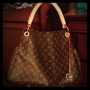 Lv artsy mm