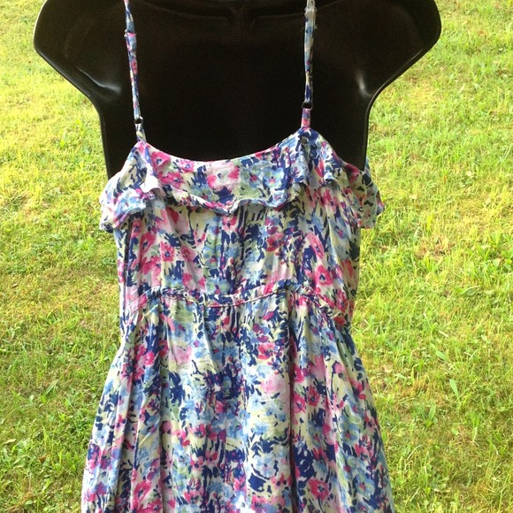 Sun dress - Picture 3 of 3