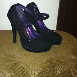 Black studded ankle strap heels size 6
