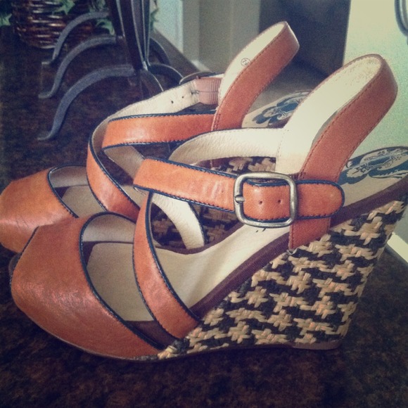 wedge sandals
