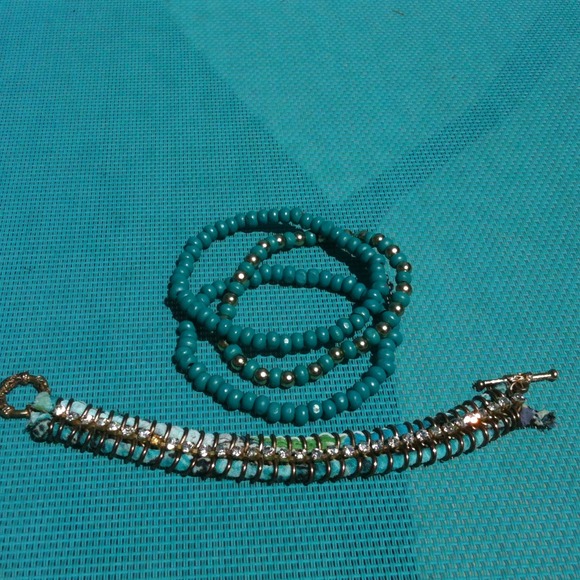 SOLD!!!!Savvy Bracelet Bundle - Picture 4 of 4