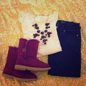 Plum ankle fur boots