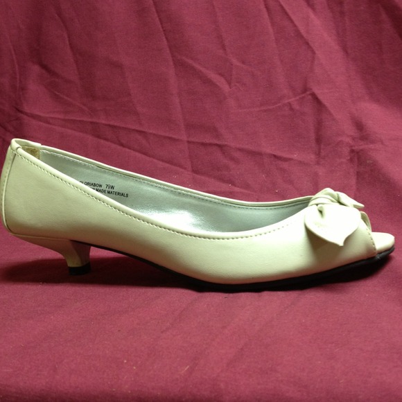 Retro Peep-toes - Picture 2 of 4