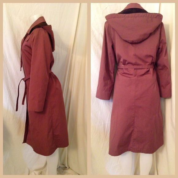 🎀 Beautifully Lined London Fog Trench 🐝 - Picture 3 of 4