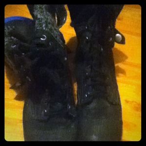 Black suede combat boots 9 Wide