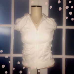 🎉30% off bundles🎉Juicy Couture white zip up