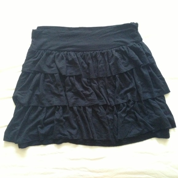 🚫🚫SOLD🚫🚫Black Skirt ✂️✂️