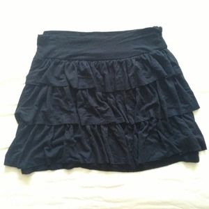 🚫🚫SOLD🚫🚫Black Skirt ✂️✂️