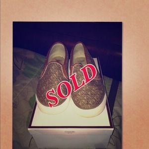 💯Authentic Michael Kors sneakers