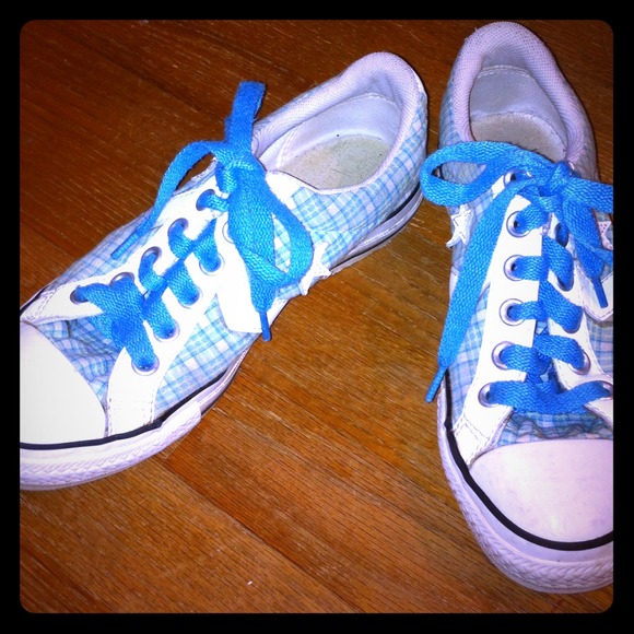 Adorable plaid converse all stars