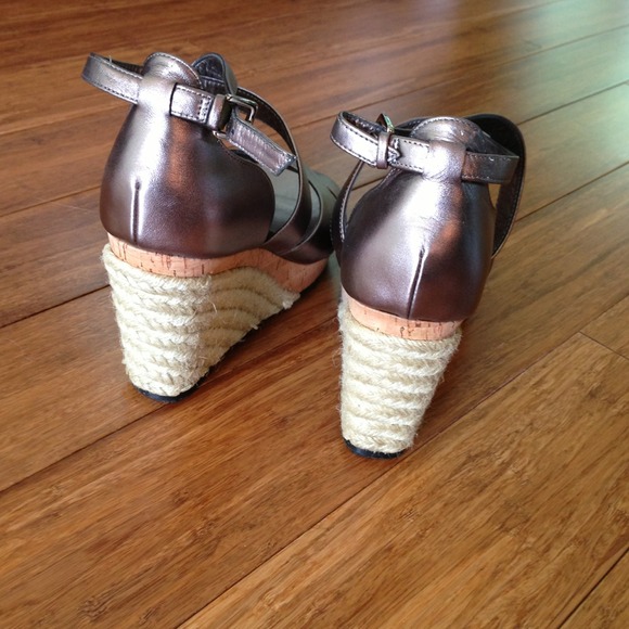 ⭐REDUCED⭐Cole Haan metallic wedge - Picture 3 of 4