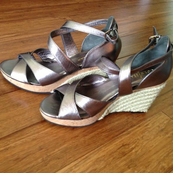 ⭐REDUCED⭐Cole Haan metallic wedge - Picture 4 of 4