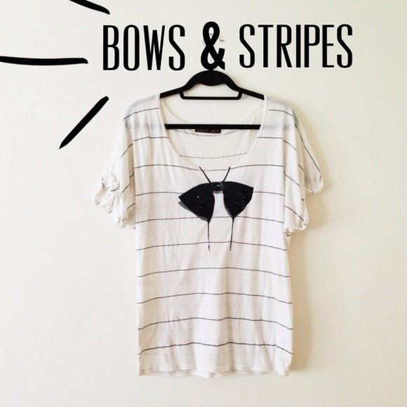 Trash & Luxury oversized top with bow tie graphic