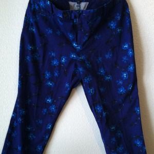 Blue floral capris!