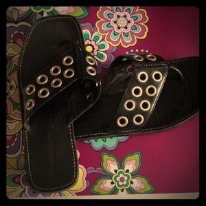 My Favorite Pair of Black Flip Flips