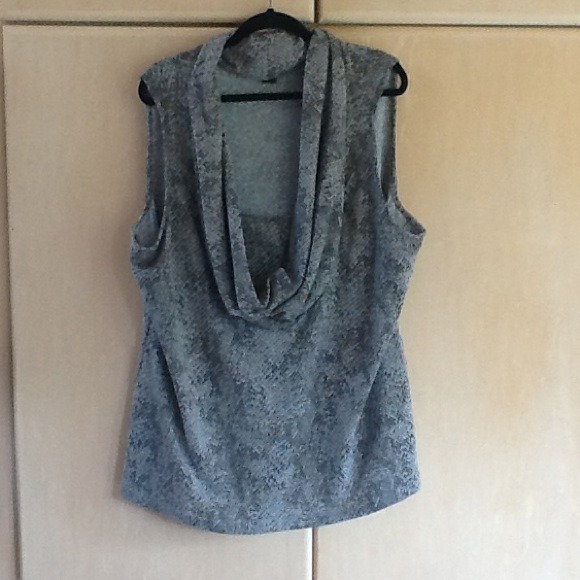 Snake patterned drape shirt - Picture 1 of 2