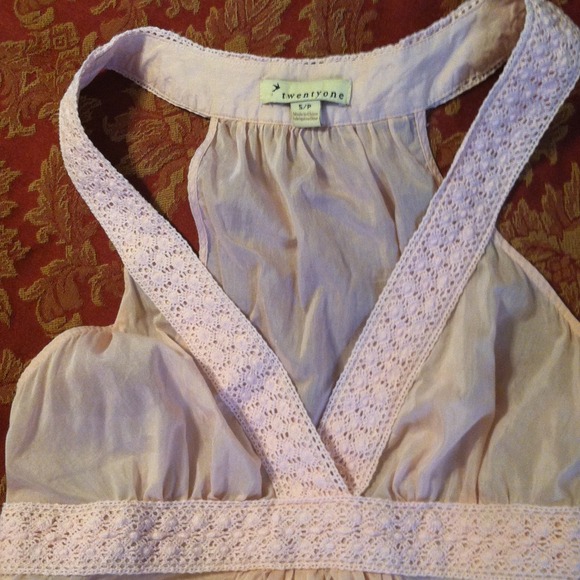 Forever 21 light pink tank - Picture 3 of 3