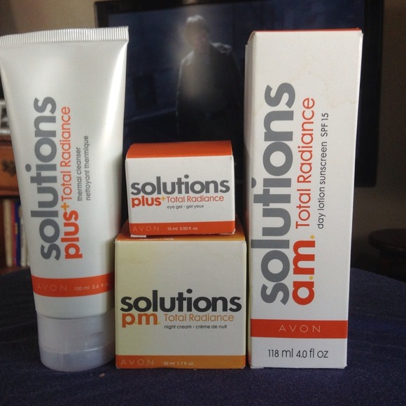 SOLD ON EBAY! Total Radiance Facial Care Kit