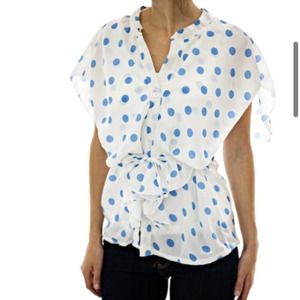 Breezy white and blue top. New.