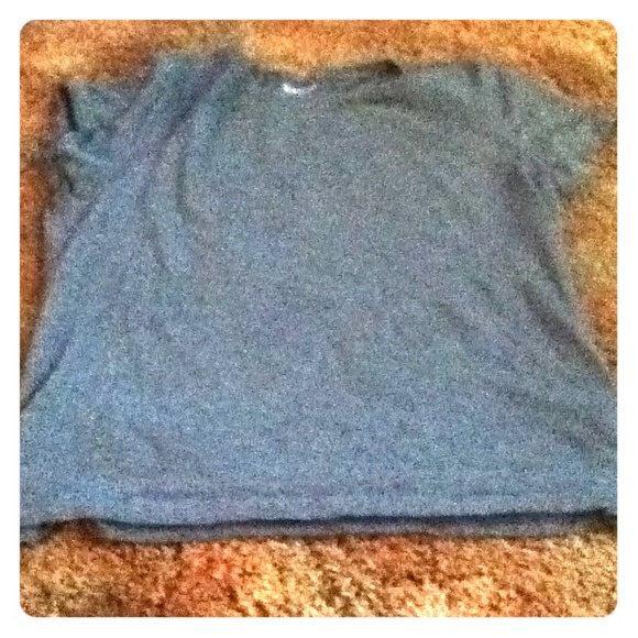 Plain gray t-shirt