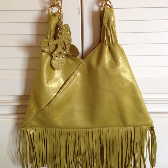 NWOT! 🎉Host Pick🎉Awesome fringe leather purse! - Picture 2 of 4