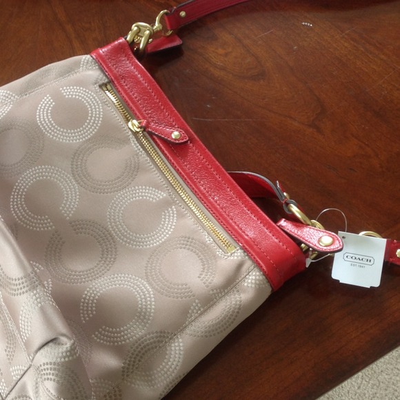 New Coach cross body  bag - Picture 3 of 3