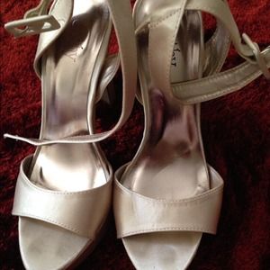 Beige satin heels!