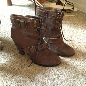 Steve Madden short boots(Nella)