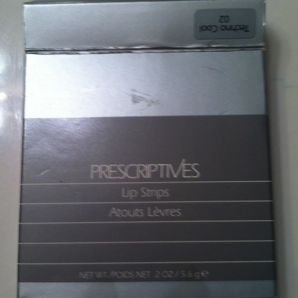 Prescriptives Lip Strips π - Picture 2 of 3