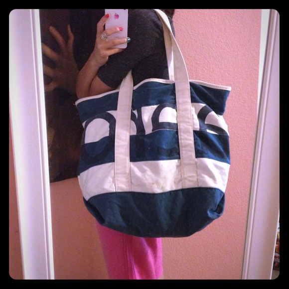 Large Aeropostale beach bag